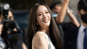 Поклонники раскритиковали новый этап карьеры Джису из BLACKPINK: «Все та же заезженная пластинка»