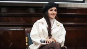 Звезда сериала «Постучись в мою дверь» Ханде Эрчел приедет в Москву Звезда сериала «Постучись в мою дверь» Ханде Эрчел приедет в Москву