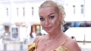 Анастасия Волочкова считает брак своей дочери Ариадны ошибкой Анастасия Волочкова считает брак своей дочери Ариадны ошибкой