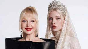 Валерия выпустила дуэт с ИИ-артисткой Sasha Komovich в свой день рождения