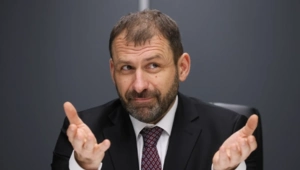 Миллиардер выкупил права на альбом Гуфа, чтобы удалить его со всех площадок