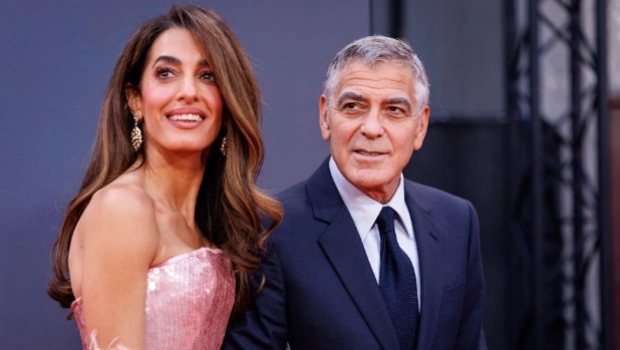 Джордж Клуни объяснил, почему больше не целуется с женщинами на съемках фильмов Джордж Клуни объяснил, почему больше не целуется с женщинами на съемках фильмов