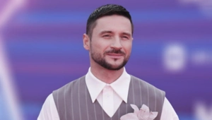 Сергей Лазарев взбудоражил поклонниц новыми фотографиями из отпуска