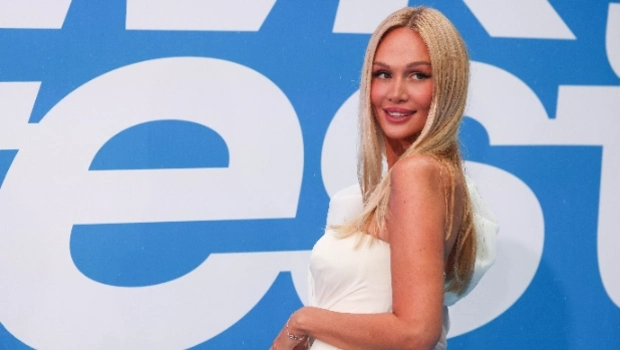 Виктория Лопырева поздравила сына с днем рождения и показала редкое фото с мамой