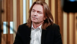 Дмитрий Маликов поделился историей взросления и семейными ценностями Дмитрий Маликов поделился историей взросления и семейными ценностями