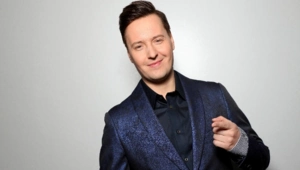 Продюсер Витаса рассказал о состоянии певца после отслоения сетчатки глаз Продюсер Витаса рассказал о состоянии певца после отслоения сетчатки глаз