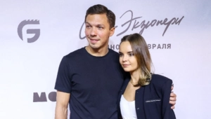 Фигурист Дмитрий Соловьев и гимнастка Арина Аверина сыграют свадьбу Фигурист Дмитрий Соловьев и гимнастка Арина Аверина сыграют свадьбу