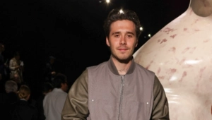 Бруклин Бекхэм случайно или намеренно опубликовал пост Меган и Гарри Бруклин Бекхэм случайно или намеренно опубликовал пост Меган и Гарри