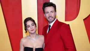 Звезда франшизы «Капитан Америка» Крис Эванс впервые стал отцом Звезда франшизы «Капитан Америка» Крис Эванс впервые стал отцом