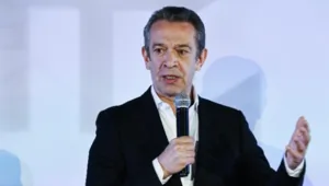 Владимир Машков назвал театр единственным местом, куда люди хорошо одеваются
