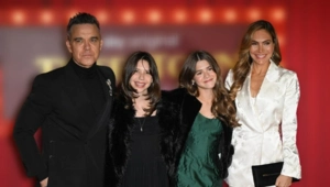 Старшая дочь Робби Уильямса дебютировала в большом кино