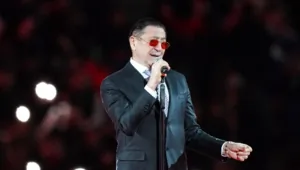 Григорий Лепс извинился за слова о зарплатах в 200-300 тыс. рублей Григорий Лепс извинился за слова о зарплатах в 200-300 тыс. рублей
