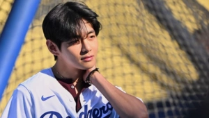 Ви из BTS установил новый рекорд: его сольный альбом собрал 2,5 миллиарда прослушиваний Ви из BTS установил новый рекорд: его сольный альбом собрал 2,5 миллиарда прослушиваний