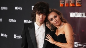 Представитель ювелирного дизайнера озвучила стоимость помолвочного кольца Майли Сайрус