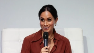 Меган Маркл пригрозила судом из-за обвинений в краже наряда Меган Маркл пригрозила судом из-за обвинений в краже наряда