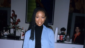 Брэнди и Джун спели гимн на Матче всех звезд НБА Брэнди и Джун спели гимн на Матче всех звезд НБА