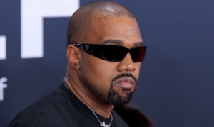 Канье Уэст предстал перед судом по делу о травме рабочего при сносе его особняка в Малибу Канье Уэст предстал перед судом по делу о травме рабочего при сносе его особняка в Малибу