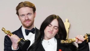 Брат Билли Айлиш написал музыку ко второму сезону сериала «Грызня» Брат Билли Айлиш написал музыку ко второму сезону сериала «Грызня»