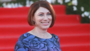 Роза Сябитова прокомментировала отношения дочери Александра Михайлова: «Странно» Роза Сябитова прокомментировала отношения дочери Александра Михайлова: «Странно»
