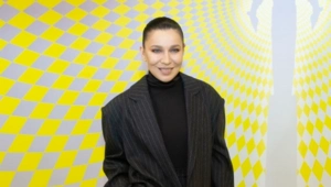 Певица Ёлка показала видео с кольцом на безымянном пальце