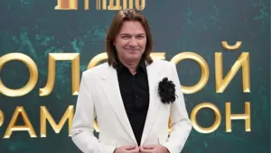Дмитрий Маликов поздравил родителей с бриллиантовой свадьбой Дмитрий Маликов поздравил родителей с бриллиантовой свадьбой