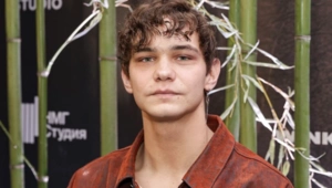 Звезда «Слова пацана» Слава Копейкин объяснил, почему его бросают девушки