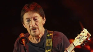 Скончался британский певец Крис Ри