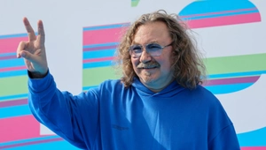 Перенесший инфаркт Игорь Николаев вышел на сцену с молодой женой и дочерью Перенесший инфаркт Игорь Николаев вышел на сцену с молодой женой и дочерью