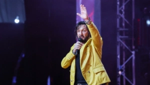 Стас Михайлов переживает за поклонниц: «Своей жизнью займитесь личной, девчонки» Стас Михайлов переживает за поклонниц: «Своей жизнью займитесь личной, девчонки»