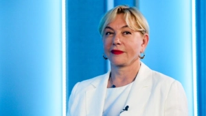 63-летняя телеведущая Арина Шарапова заговорила о перенесенной пластике 63-летняя телеведущая Арина Шарапова заговорила о перенесенной пластике