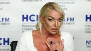 После обвинений в алкоголизме Анастасия Волочкова сделала признание о своей зависимости После обвинений в алкоголизме Анастасия Волочкова сделала признание о своей зависимости