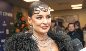 Seville рассказала о покойном дедушке во время выступления в Санкт-Петербурге