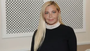 48-летняя Ирина Пегова показала редкие кадры с 38-летним избранником