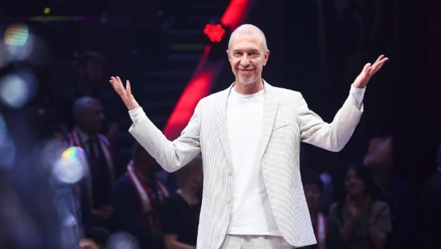 Соседов призвал ограничить гонорары за выступления артистов