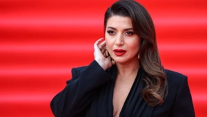 Жасмин рассказала о роли бабушки и восстановлении после травмы: «Не сдаюсь»