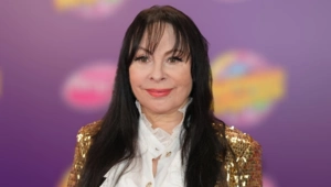 Марина Хлебникова столкнулась с критикой в соцсетях после выступления на телешоу Марина Хлебникова столкнулась с критикой в соцсетях после выступления на телешоу