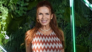 Эвелина Бледанс объяснила, как отказ от косметики продлил ее молодость