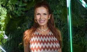 Эвелина Бледанс объяснила, как отказ от косметики продлил ее молодость