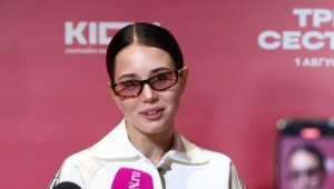 Аврора Киба опубликовала фотографию с капельницей после разрыва с Лепсом