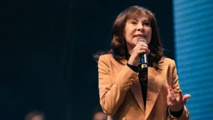 Марина Хлебникова эмоционально ответила на слухи об алкогольной зависимости Марина Хлебникова эмоционально ответила на слухи об алкогольной зависимости