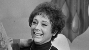 Скончалась певица и звезда сериала «Улица коронации» Шейла Бернетт