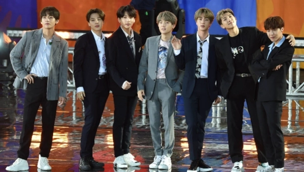Солисты BTS выпустят поваренную книгу с рецептами корейской кухни