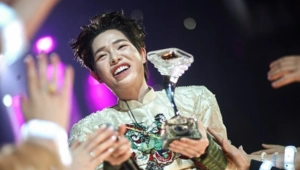 Победитель «Интервидения» Дык Фук рассказал, на что потратит 30 млн рублей Победитель «Интервидения» Дык Фук рассказал, на что потратит 30 млн рублей