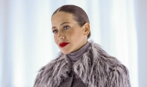 Юлия Барановская не может покинуть Антарктиду из-за мощного шторма Юлия Барановская не может покинуть Антарктиду из-за мощного шторма