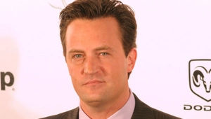 Стало известно, с кем в последнее время жил Мэттью Перри