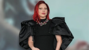 Леди Гага представила новый клип, снятый Тимом Бертоном