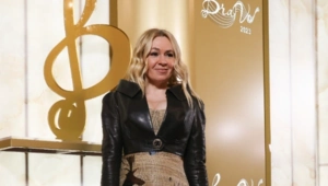 Ассистентку Яны Рудковской ограбили в элитном парижском ресторане