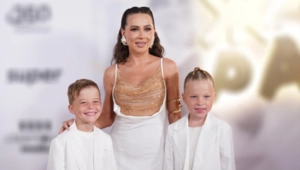 Лерчек готовится провести Новый год с детьми, женихом и с говорящим по-испански будущим свекром Лерчек готовится провести Новый год с детьми, женихом и с говорящим по-испански будущим свекром