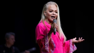 Друзья Долиной пообещали певице новую квартиру: «Всё плохое заканчивается»