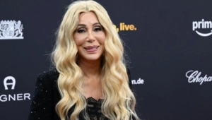 79-летняя Шер прокомментировала слухи о свадьбе с 39-летним возлюбленным